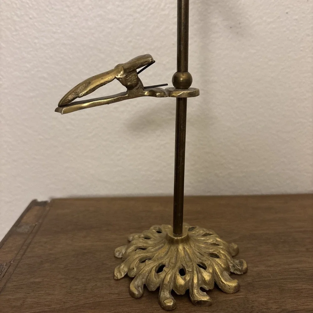 Vtg MCM Victorian Style Brass 2 Hands Glove Clip Stand Pictures/Letters Finial